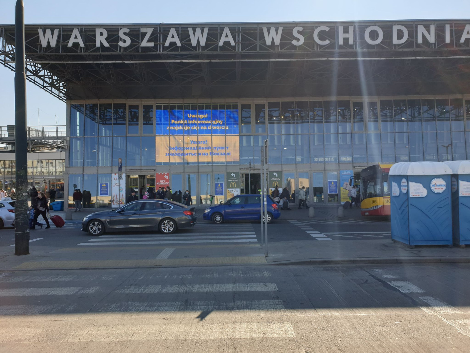 Mniej uchodźców z Ukrainy na Dworcu Wschodnim w Warszawie Aktualności