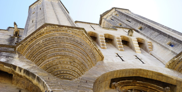 L’incendie de la cathédrale de Rouen, France. La tour du temple a pris feu – Actualités